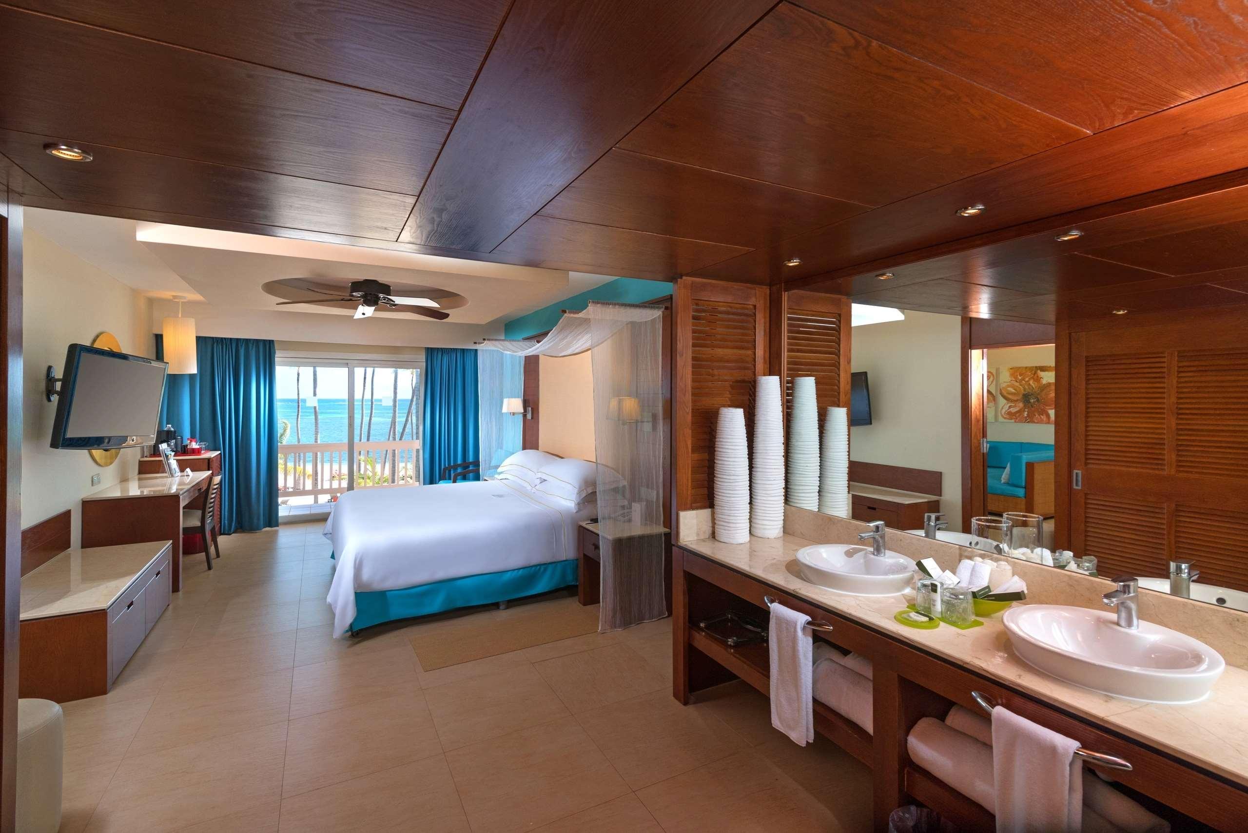 Barcelo Bavaro Beach (Adults Only) Punta Cana Exterior foto Junior Suite