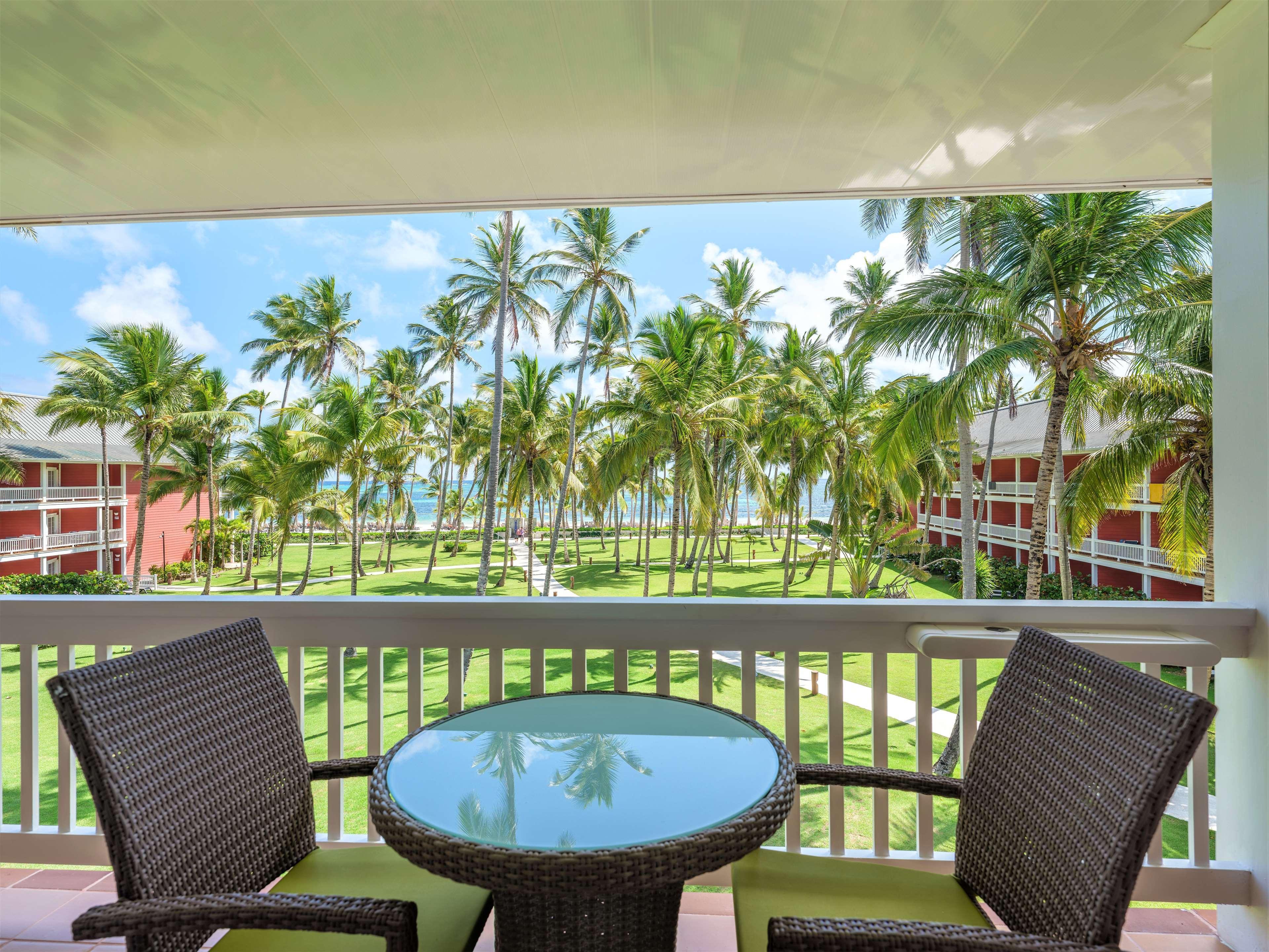 Barcelo Bavaro Beach (Adults Only) Punta Cana Exterior foto View from a balcony at Sandals South Coast
