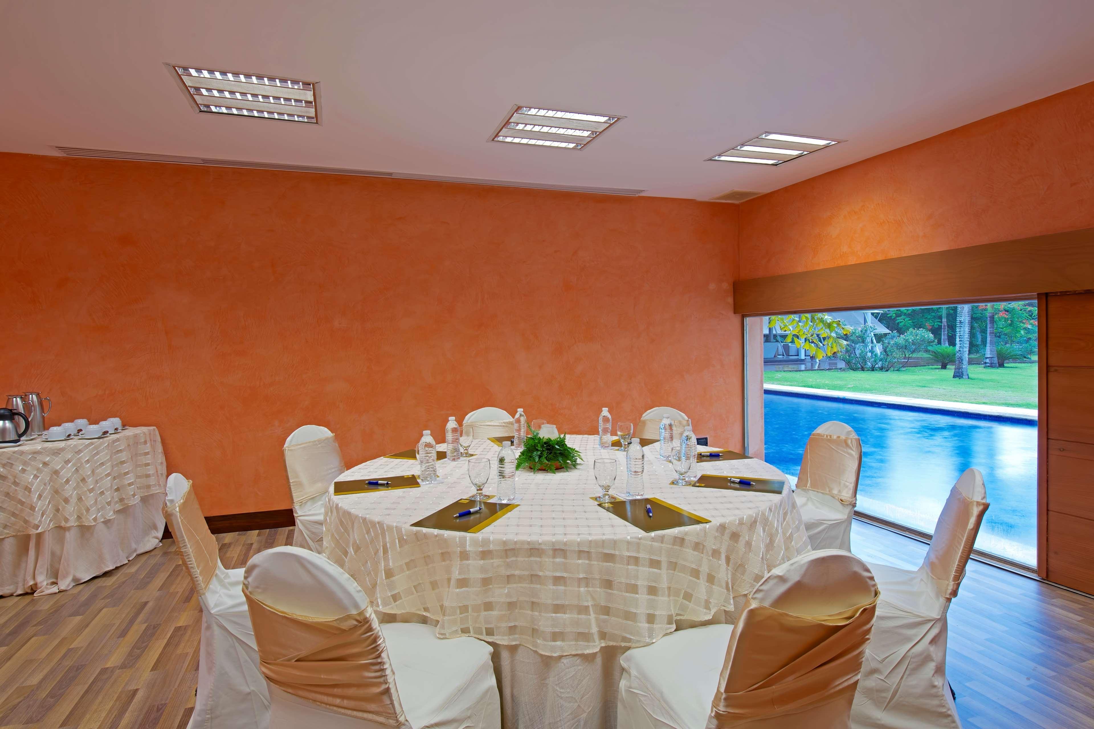 Barcelo Bavaro Beach (Adults Only) Punta Cana Exterior foto Banquet Hall