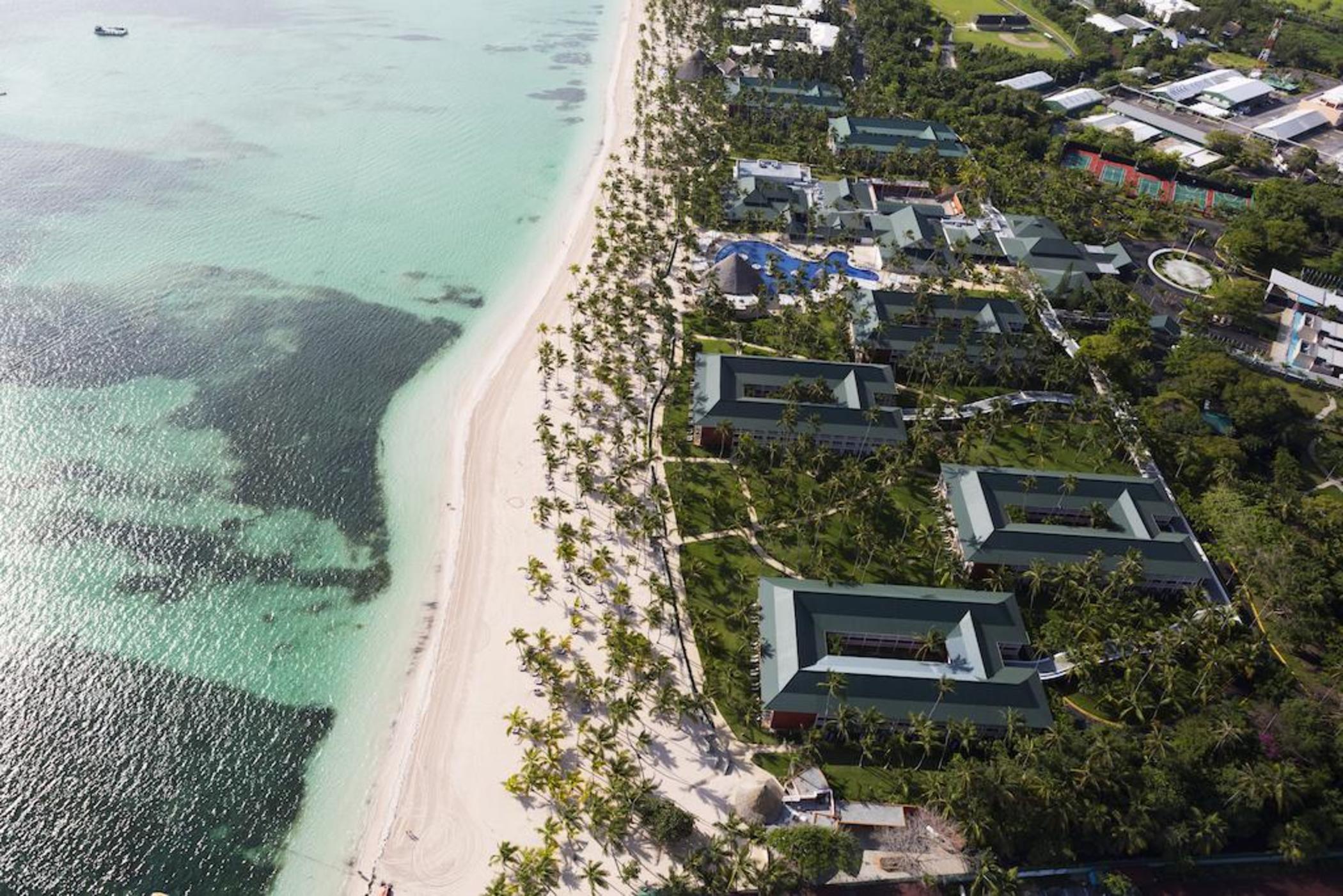 Barcelo Bavaro Beach (Adults Only) Punta Cana Exterior foto Aerial view of the resort