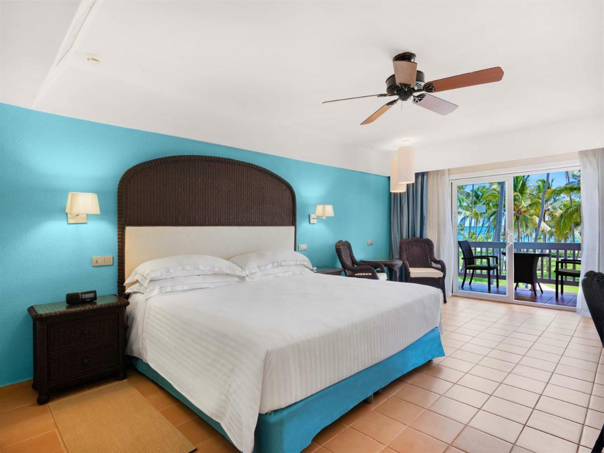 Barcelo Bavaro Beach (Adults Only) Punta Cana Exterior foto A room at the Hard Rock Hotel & Casino Punta Cana